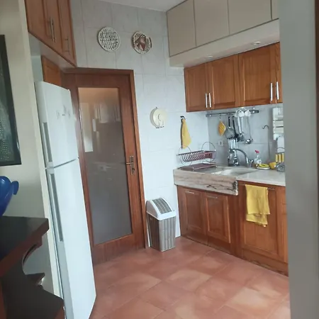 Yellow House * Senhora da Hora