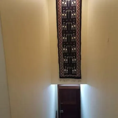 Appartement Yellow House *