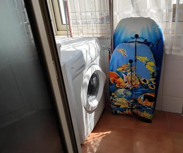 아파트 Yellow House