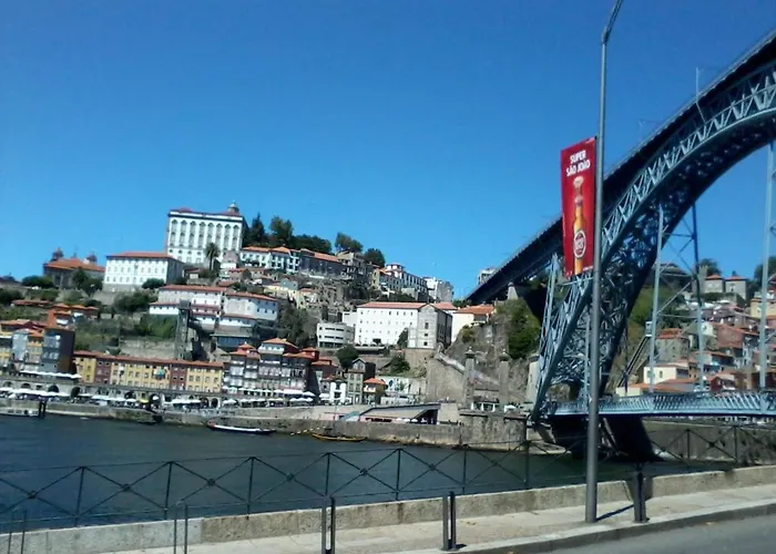 Yellow House 아파트 *