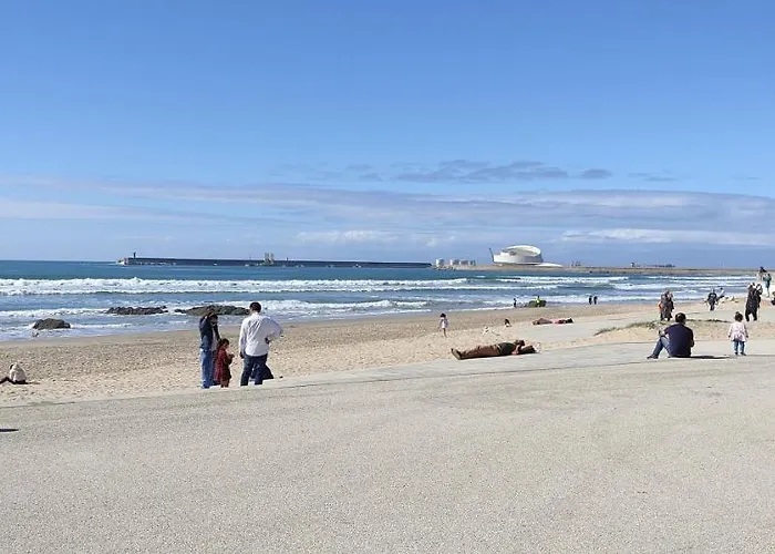 아파트 Yellow House *