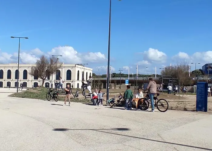 아파트 Yellow House