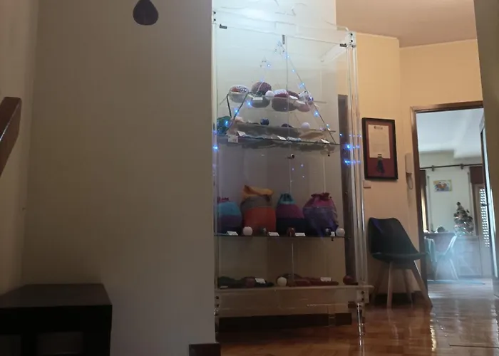 아파트 Yellow House