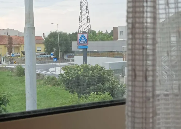 아파트 Yellow House