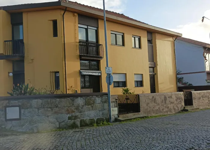 Yellow House 아파트 *