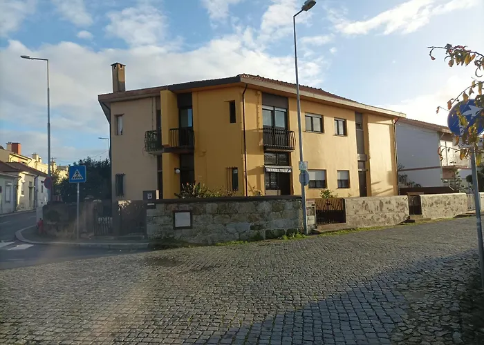 아파트 Yellow House