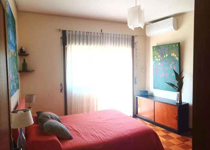 Yellow House 아파트 *