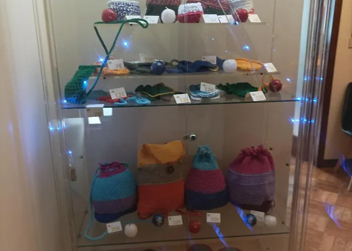 아파트 Yellow House *