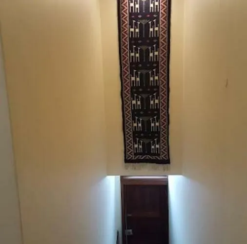 아파트 Yellow House *