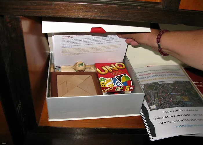 Yellow House 아파트